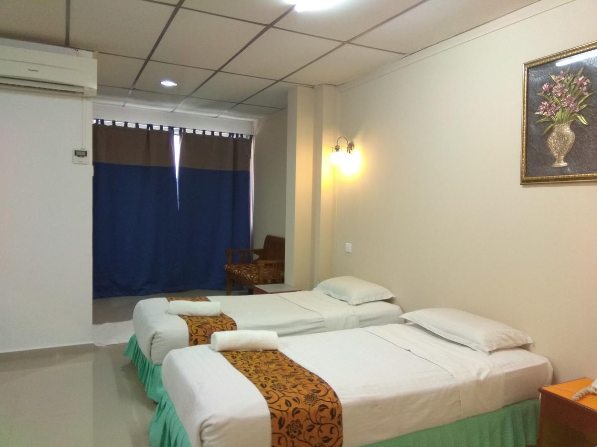 Hotel K T Mutiara Kuala Terengganu Kültér fotó